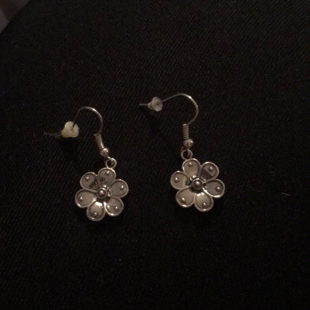 Flower earrings